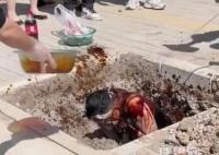 新郎被潑醬油臭豆腐 拍攝者發聲 為什么引爭議？