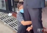 新郎遭陌生大媽抱大腿要紅包 原因竟是這樣簡直讓人氣憤