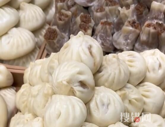 合肥永輝超市回應包子上爬蟑螂 這也太臟了吧