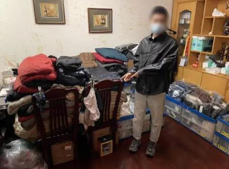 優衣庫店長偷800余件服裝7.5折銷售 具體事件經過是什么?