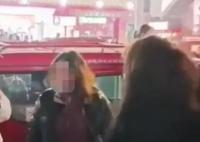 女孩當街毆打三輪車阿姨 警方介入 背后真相曝光簡直太驚人了
