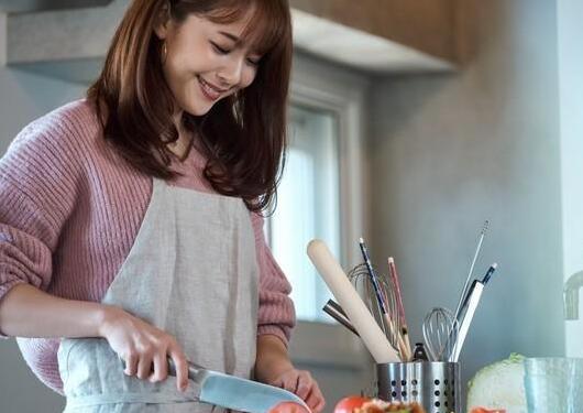 主婦起訴離婚才知丈夫年薪300萬 原因揭秘直接讓人傻眼了 