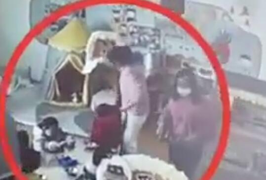 老師扔摔致4歲男童顱腦損傷 原因竟是這樣實在是太意外了