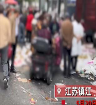 水果攤無人看守30箱香蕉被搶光 照片曝光實在是太嚇人了