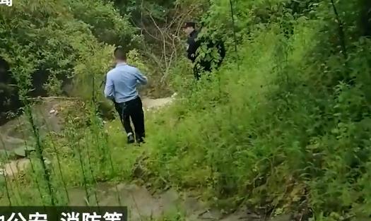 重慶被洪水沖走男童遺體找到 照片曝光實(shí)在是太嚇人了