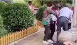 男子與老人起爭(zhēng)執(zhí)后被砸倒 真相曝光簡(jiǎn)直太驚人了