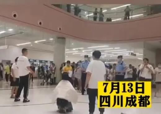 家屬控訴醫院用麻醉劑致兒童死亡 反復強調孩子不能使用麻醉劑
