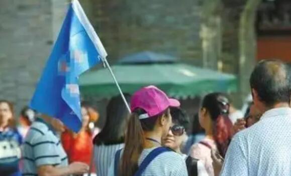 游客投訴強(qiáng)制購物被懟刀架脖子上了? 真相揭秘直接讓人傻眼了