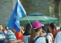 游客投訴強(qiáng)制購物被懟刀架脖子上了? 真相揭秘直接讓人傻眼了