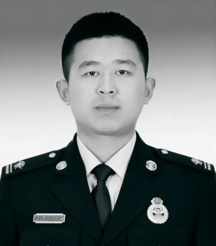 山東籍烈士馮振將回老家安葬 社會(huì)各界人士送馮振烈士最后一程