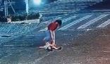 小孩與母親斗氣躺地上疑遭碾壓 內幕曝光簡直太意外了