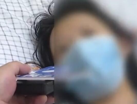 網約車走小路姑娘稱被嚇到跳車 對方的舉動他也很懵