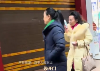 老板被吐槽還沒營業連夜趕回 顧客的話還是要聽的