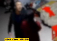 丈夫當著兩個孩子面家暴妻子 原因竟是這樣太無奈了