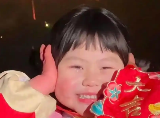 4歲小網紅年收入或超1650萬元 內幕曝光簡直太意外了