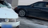 父母車禍輕微傷 女子跪謝愛車護主 到底是什么情況？