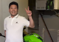 50歲爸爸的機車夢被6個子女實現了 實在太開心了