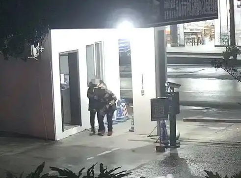 女子肇事后假裝好心人將老人送醫 究竟是怎么回事？