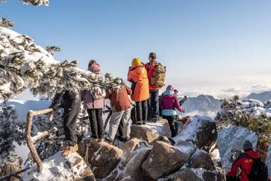黃山風(fēng)景區(qū)對女性游客免門票7天 事件始末2025最新消息