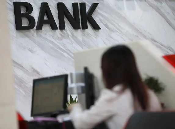 多家中小銀行本月起下調存款利率 原因竟是這樣太無奈了