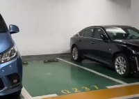 女子難入庫無奈停他人車位留條致歉 究竟是怎么回事？